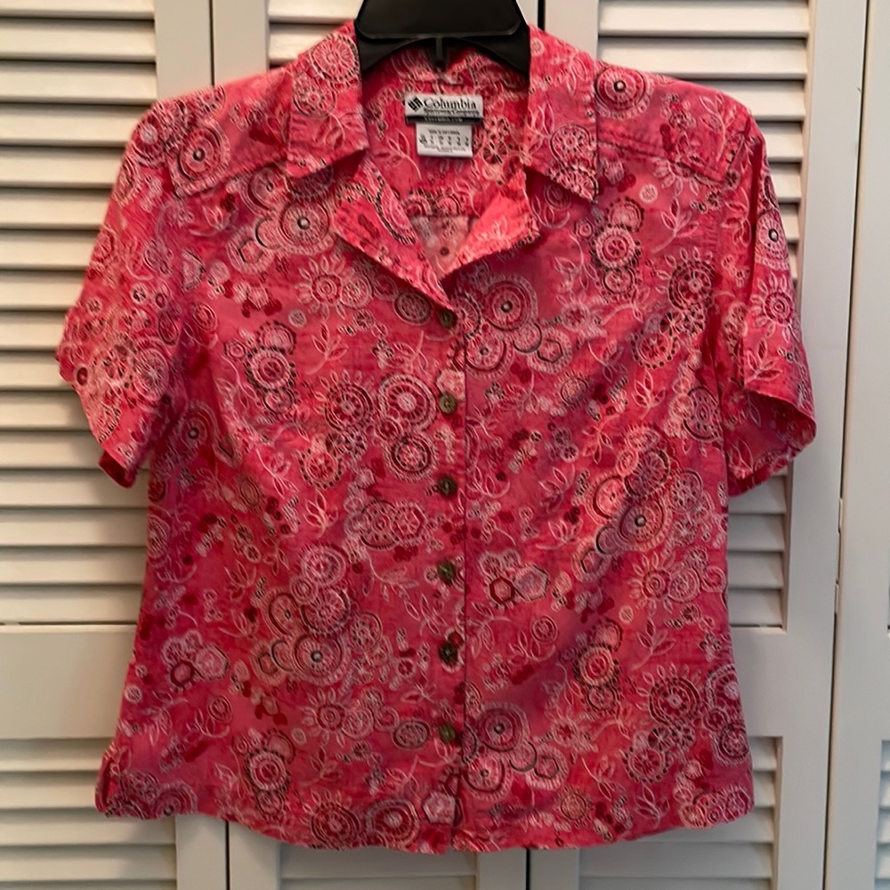 COLUMBIA MEDIUM PETITE TOP
